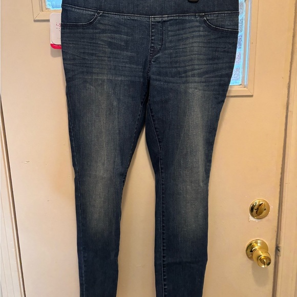 Isabel Maternity by Ingrid & Isabel Denim - Classic Blue Denim Jeggings Isabel maternity 6 nwt